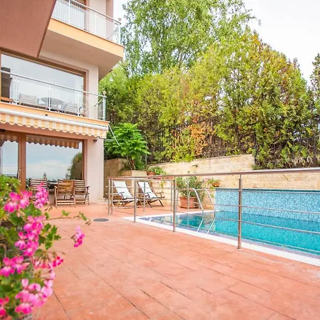 Apartment Vip House